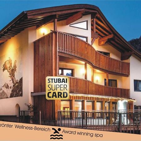 Adler Hotel-Pension Fulpmes Exterior foto