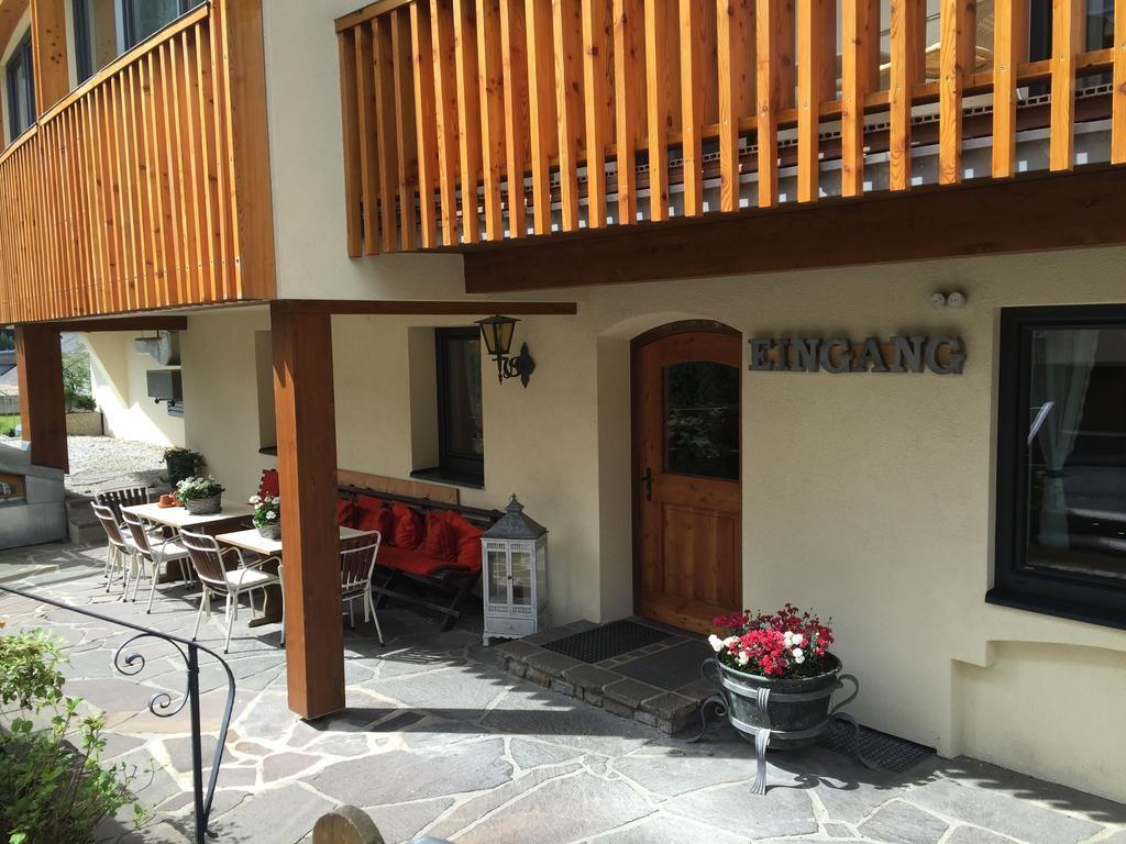 Adler Hotel-Pension Fulpmes Exterior foto